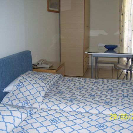 Apelia Residence Agia Marina  Exterior photo